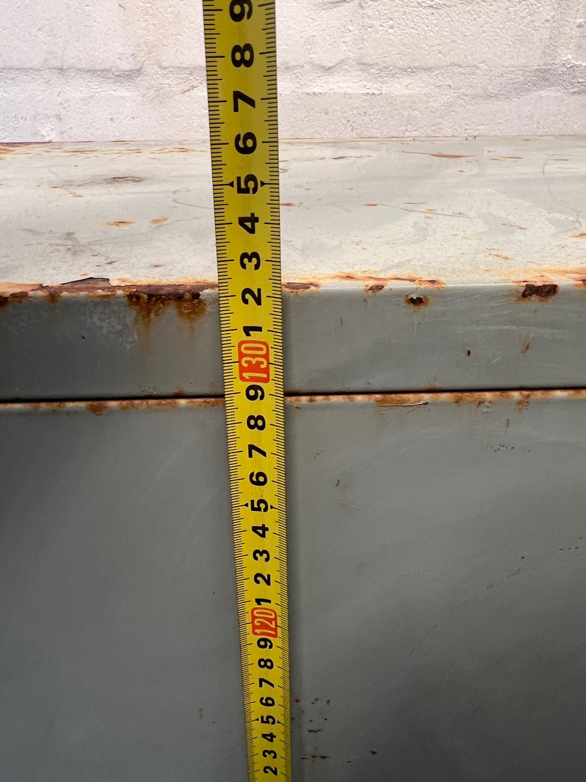 4-Drawer Metal Vertical Filing Cabinet – height measurement