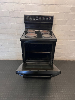 Defy Kitchenaire 621 4-Plate Electric Stove in Black — Good Working Order – side view