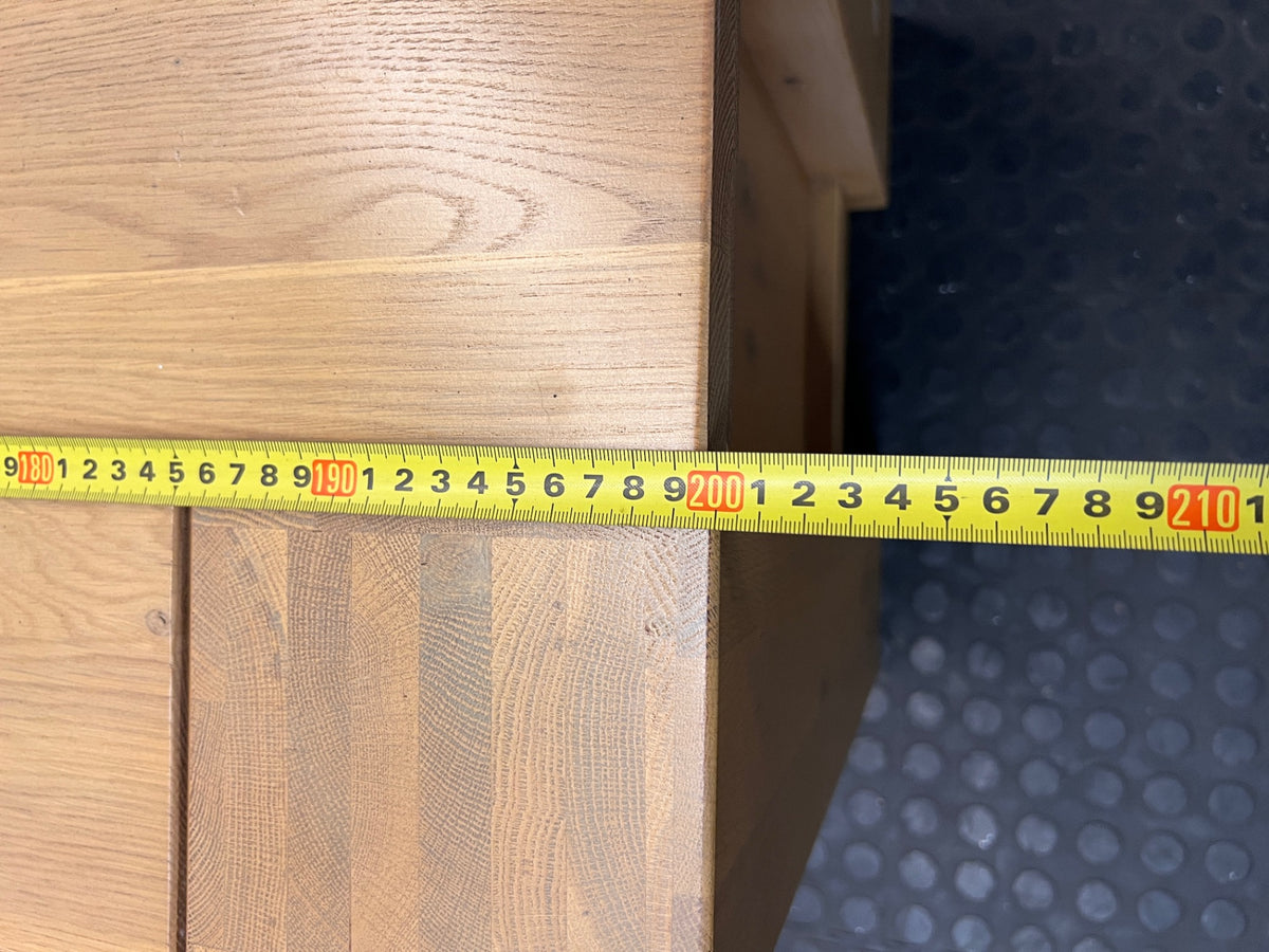 Coricraft Greyton Oak Plasma Unit – depth measurement