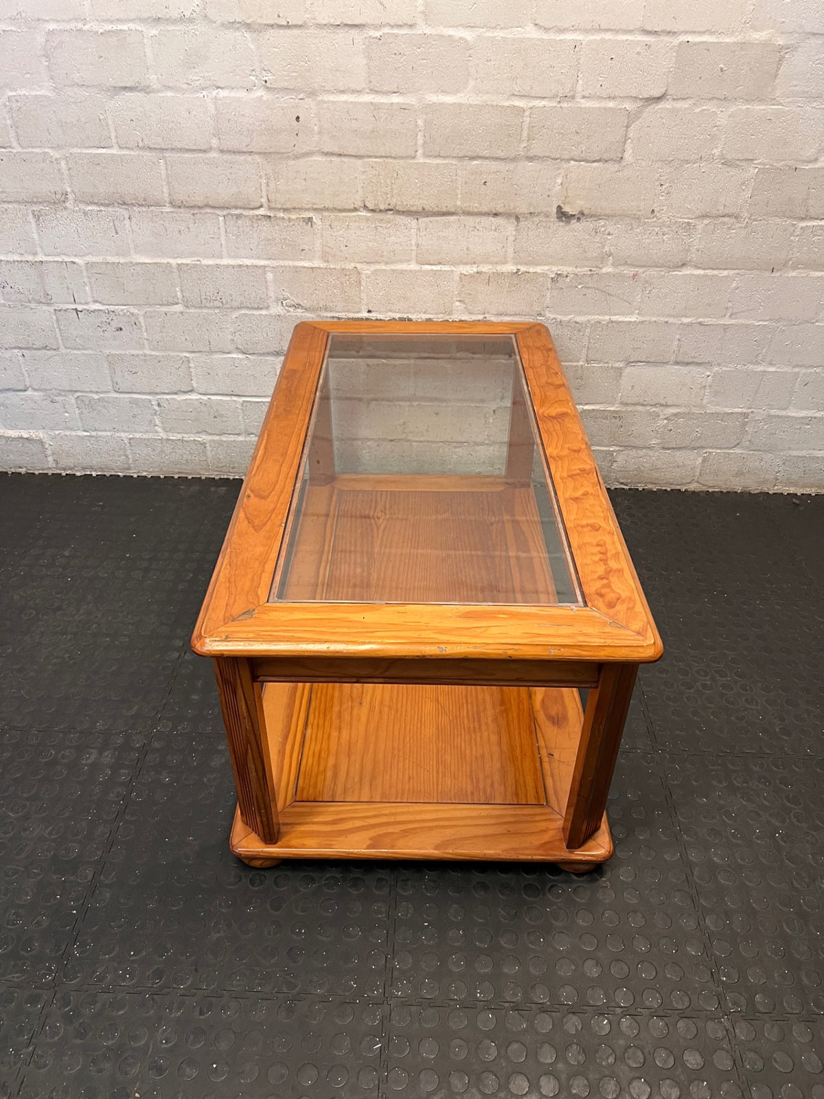 Wooden Coffee Table with Glass Inlay and Lower Shelf – side view