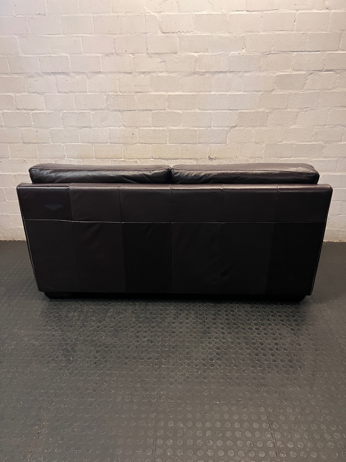 Brown Leather 2 Seater Couch – condition detail