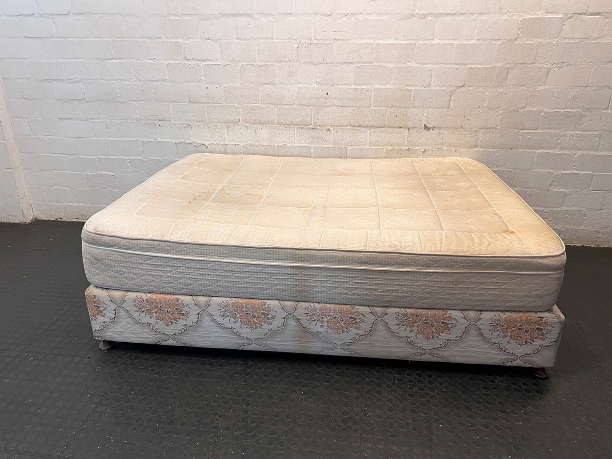 Double Base Set with Patterned Base – side view