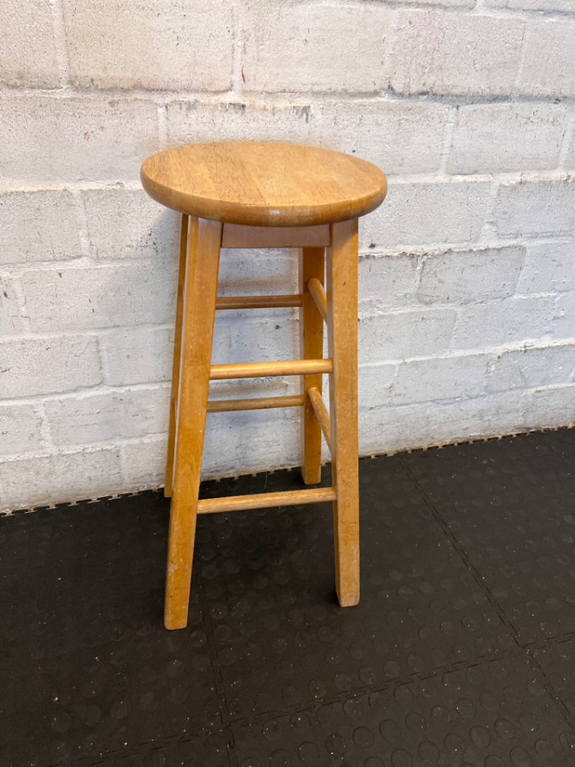 Set of 3 Classic Wooden Bar Stools - Light Wood Finish - 2ndhandwarehouse.com
