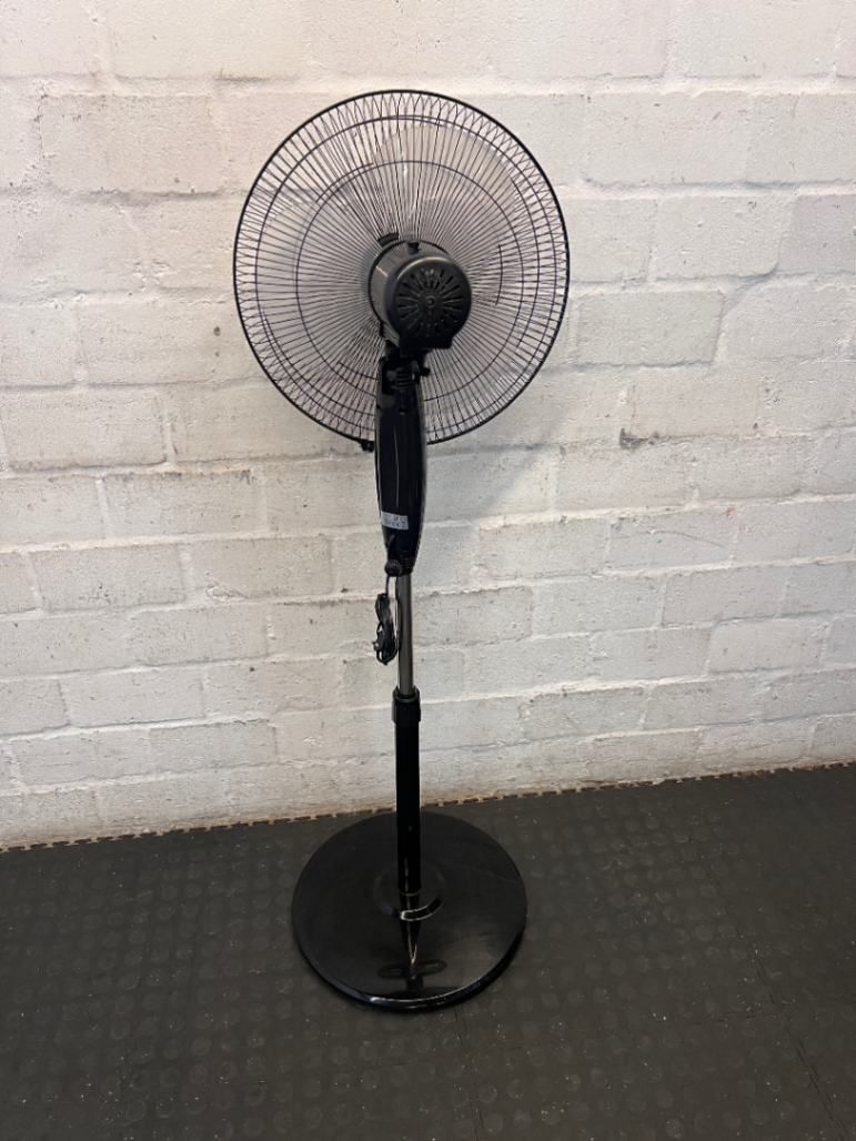 Black Elektra Pedestal Fan - Fair Condition - 2ndhandwarehouse.com