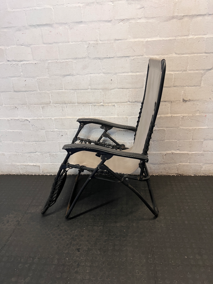Folding Bungee Recliner Outdoor Chair in Tan and Black - 2ndhandwarehouse.com