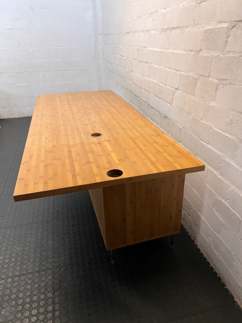 Modern Light Wood Office Desk with 6-Drawer Pedestal - 2ndhandwarehouse.com