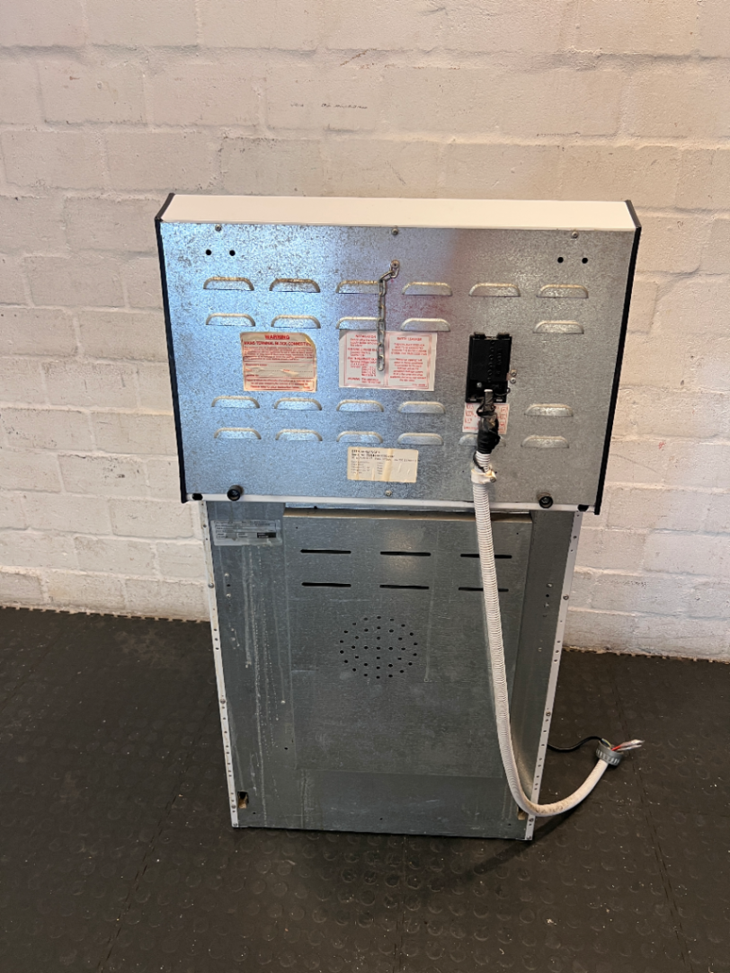 Defy Kitchenaire Six Twenty Electric Stove — One Plate Not Working and Rusted Coils - 2ndhandwarehouse.com