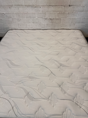 Dunlopillo King Size Go Bluebird Mattress — Clean Condition — Mattress Only - 2ndhandwarehouse.com