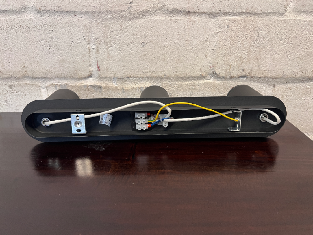 Eagle Lighting Matt Black 3-Light Spotlight Fixture — Unused in B - 2ndhandwarehouse.com