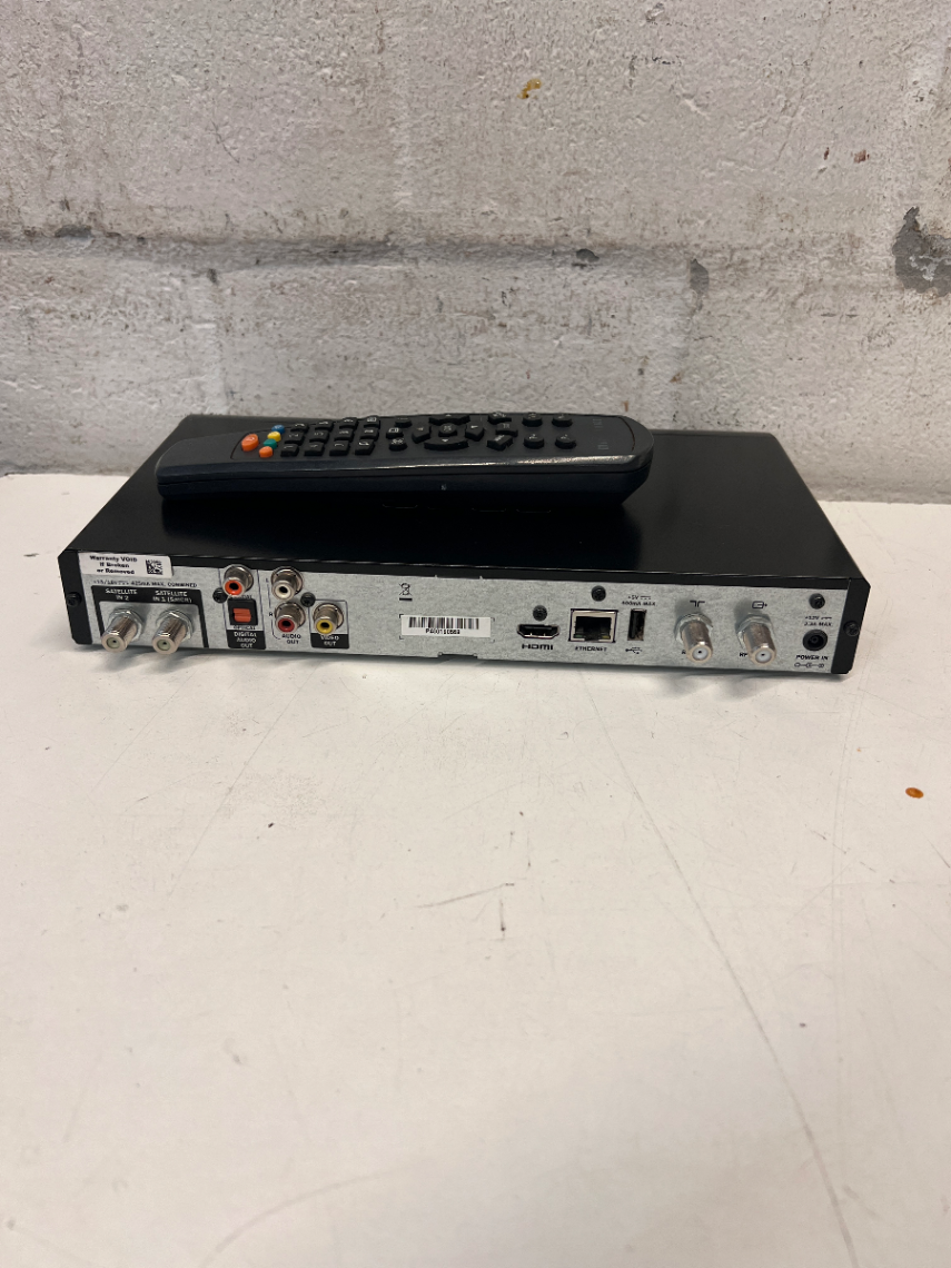 DStv HD PVR Decoder with Remote Control — Operational with Missing Power Adapter and Casing D - 2ndhandwarehouse.com