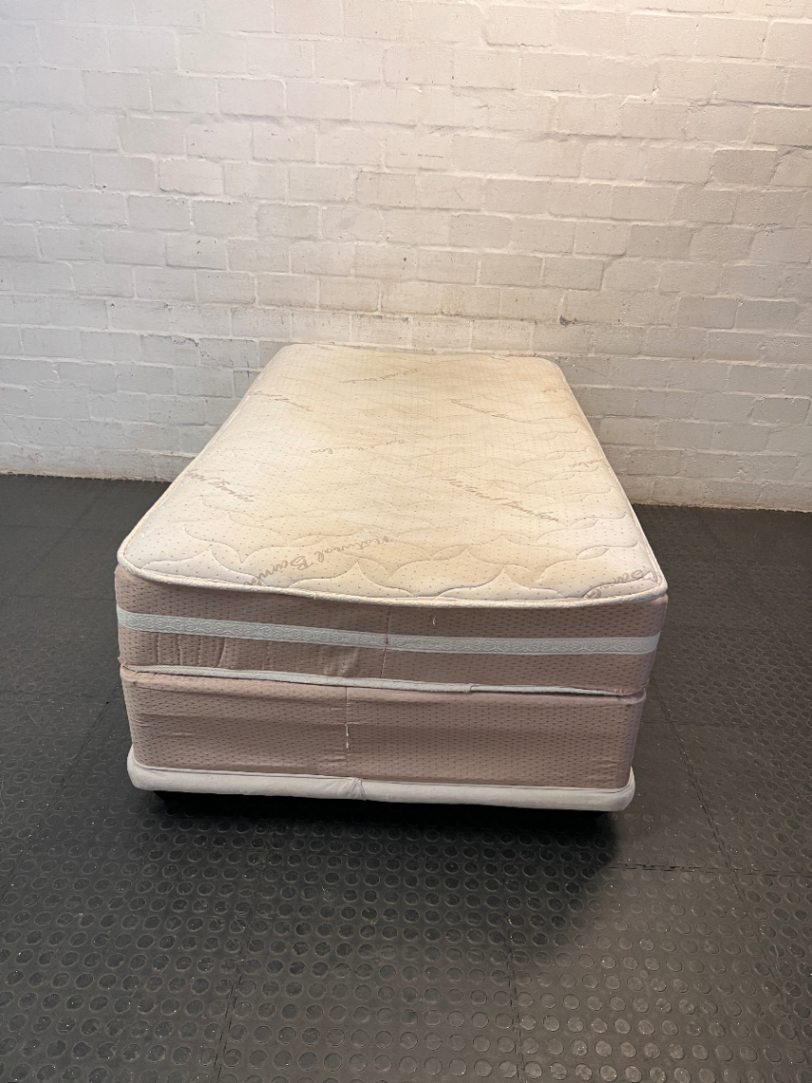 Restonic Gold Deluxe 3/4 Bed Base Set — Staining on Mattress Surface