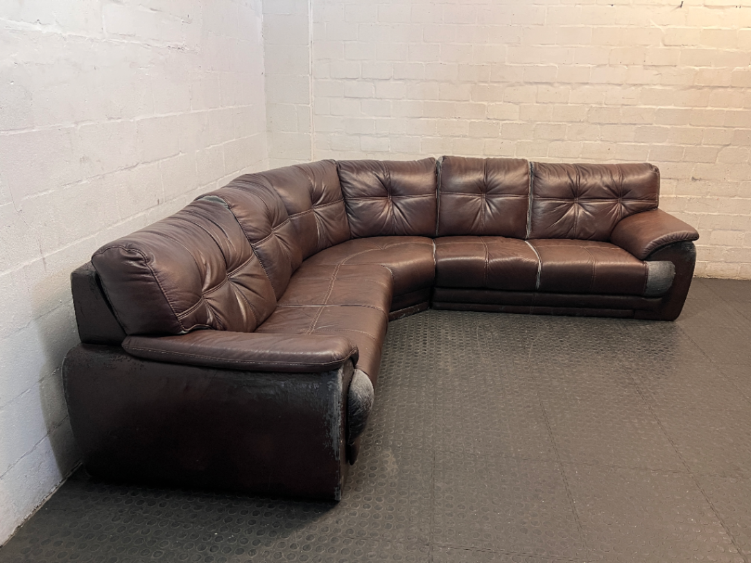 Large L-Shape Sectional Corner Couch in Chocolate Brown