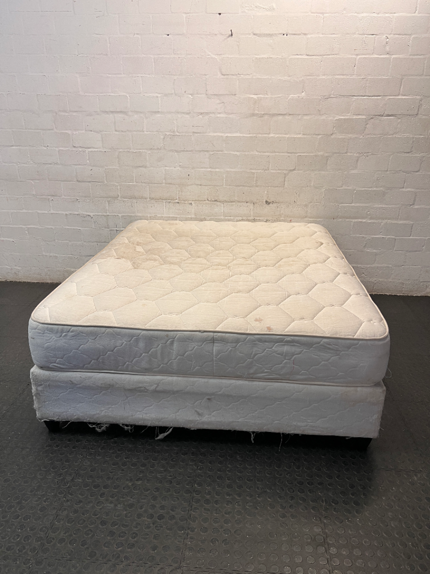 Durapedic Queen Base Set — Visible Wear and Surface Discolouration
