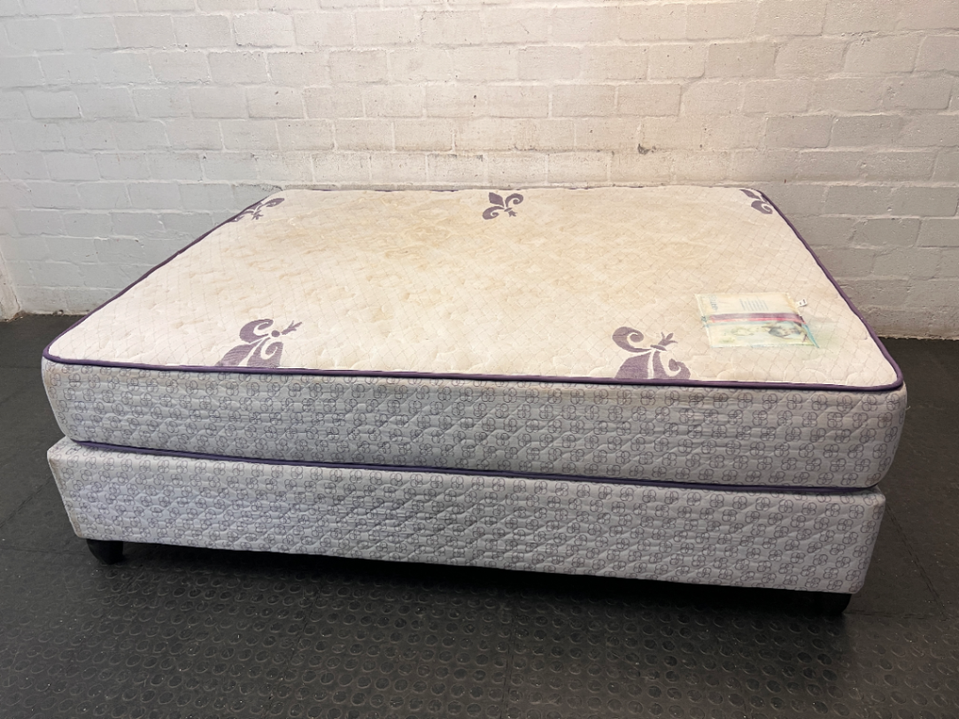 Queen Size Base Set with Fleur-de-lis Accents — Visible Surface Staining and Use