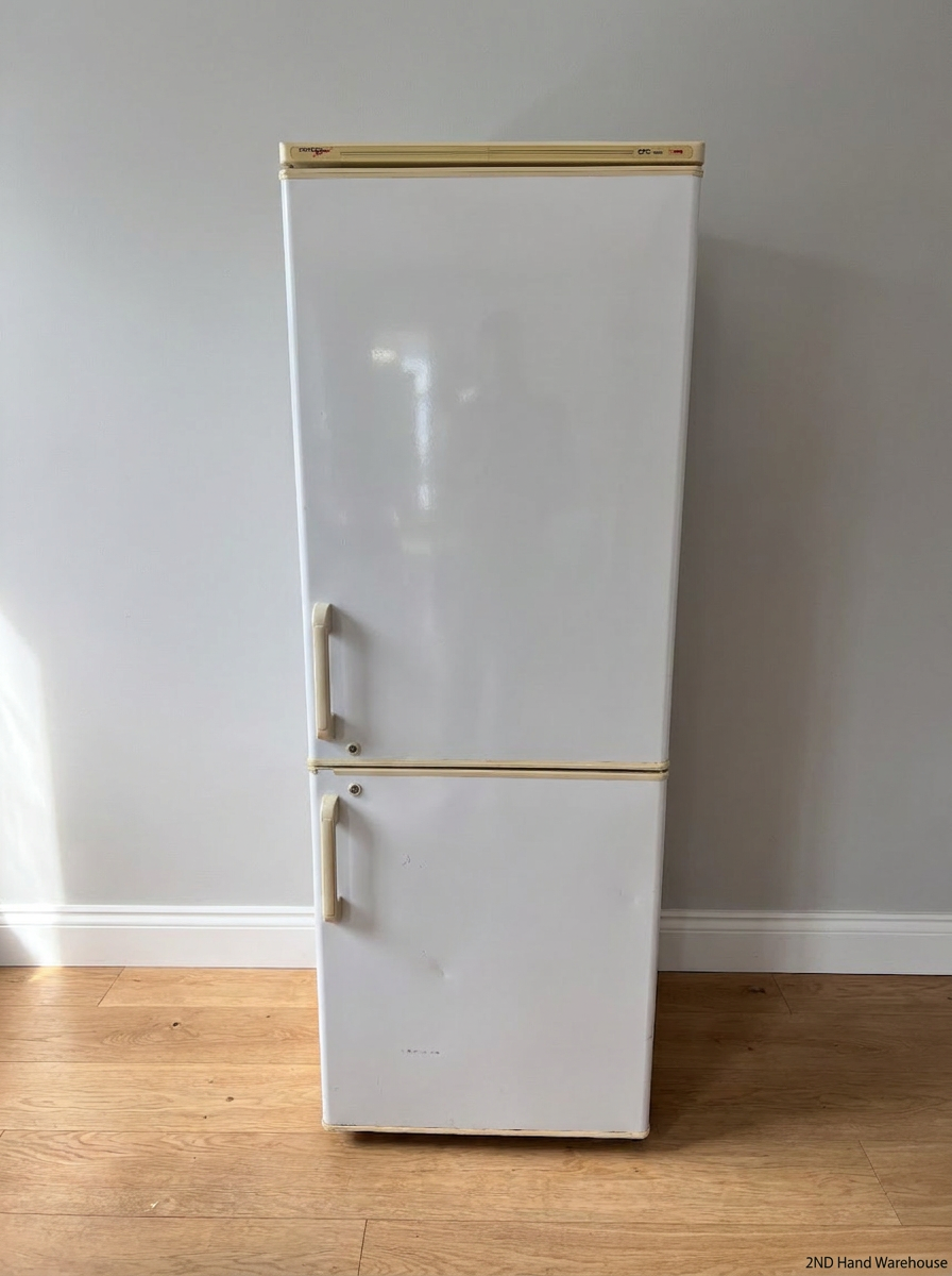Fridge Master White Bottom Mount Fridge Freezer — Working Order with Scrapemarks in Freezer - 2ndhandwarehouse.com
