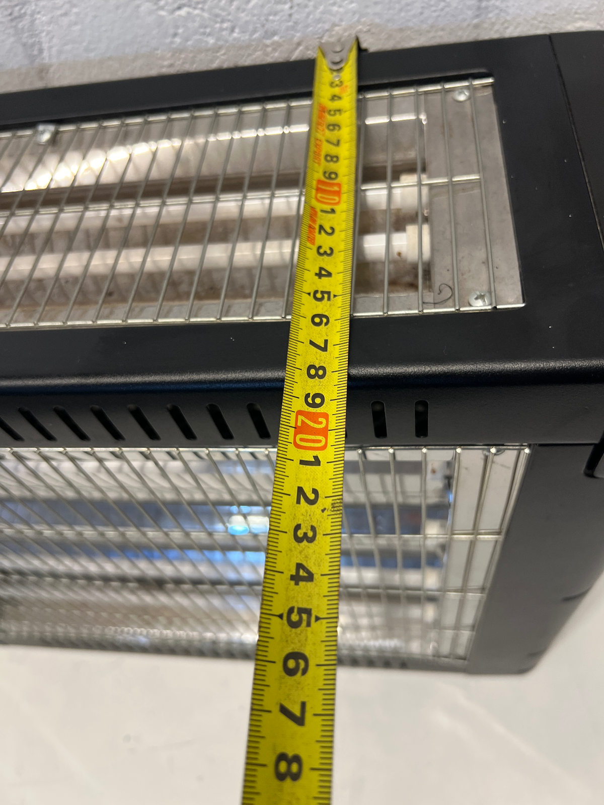 Luxell 2400W Quartz Heater - Fair Condition - 2ndhandwarehouse.com