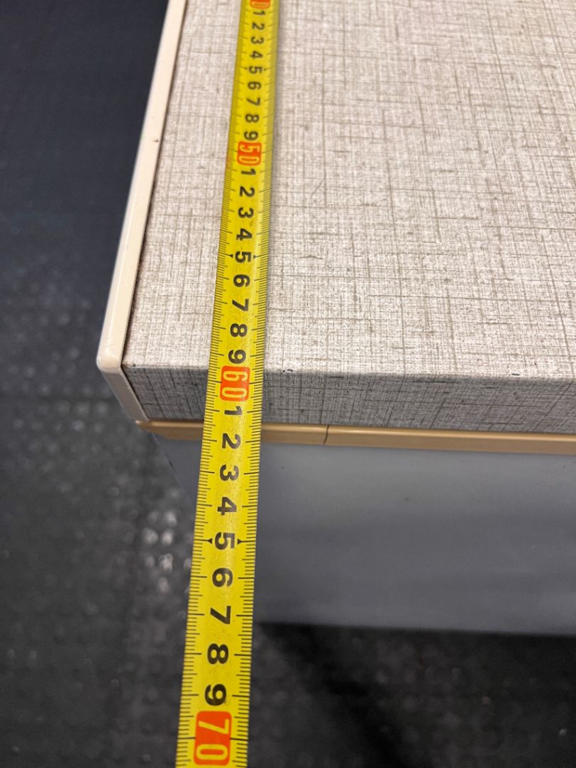 Defy 210L Chest Freezer - Visible Interior Damage - 2ndhandwarehouse.com