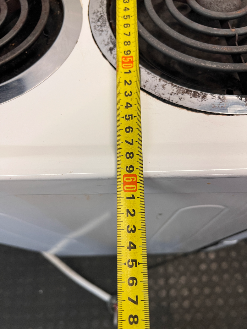 Defy Kitchenaire Six Twenty Electric Stove — One Plate Not Working and Rusted Coils - 2ndhandwarehouse.com
