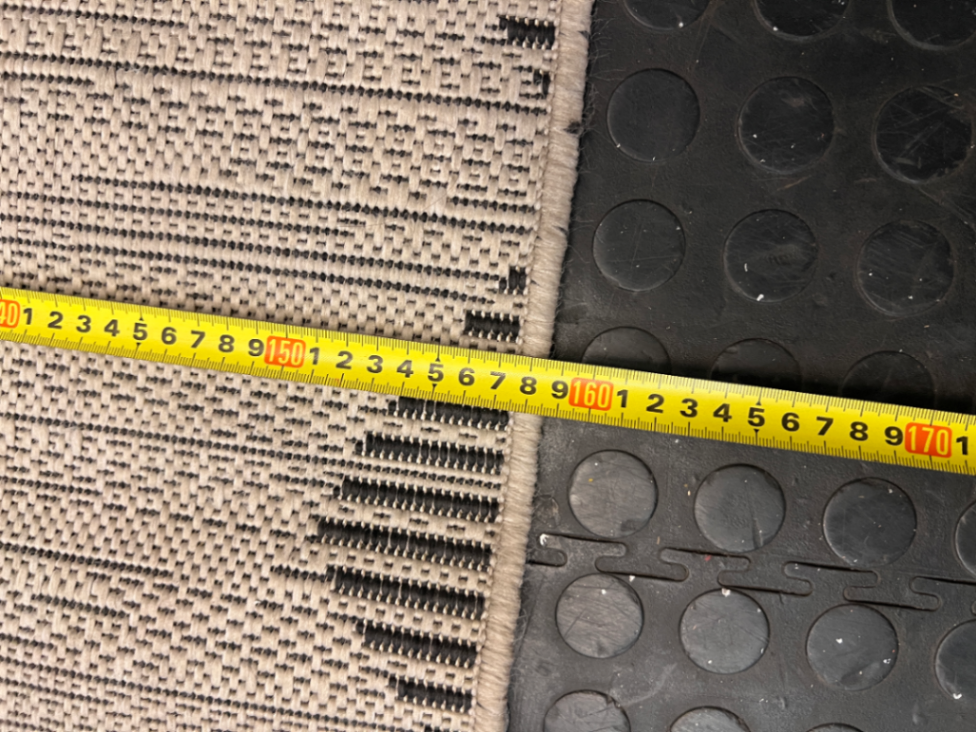 Geometric Diamond Pattern Area Rug — Used - Fair Condition - 2ndhandwarehouse.com