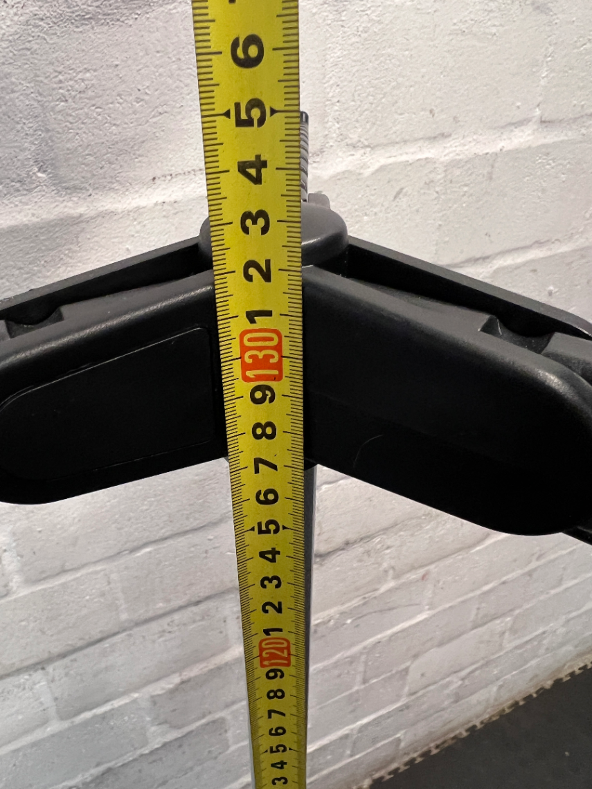Portable Tripod Clothing Rack with Hanger Slots — Good Working O - 2ndhandwarehouse.com