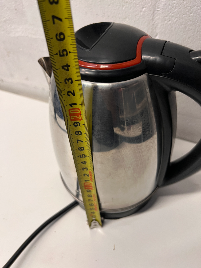 Stainless Steel Cordless Electric Kettle — Good Working Order - 2ndhandwarehouse.com