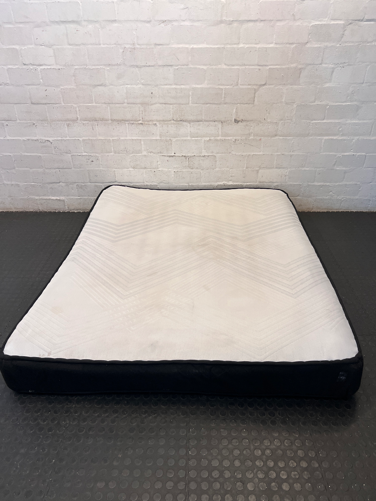 Queen Size Mattress with Chevron Detail - 2ndhandwarehouse.com