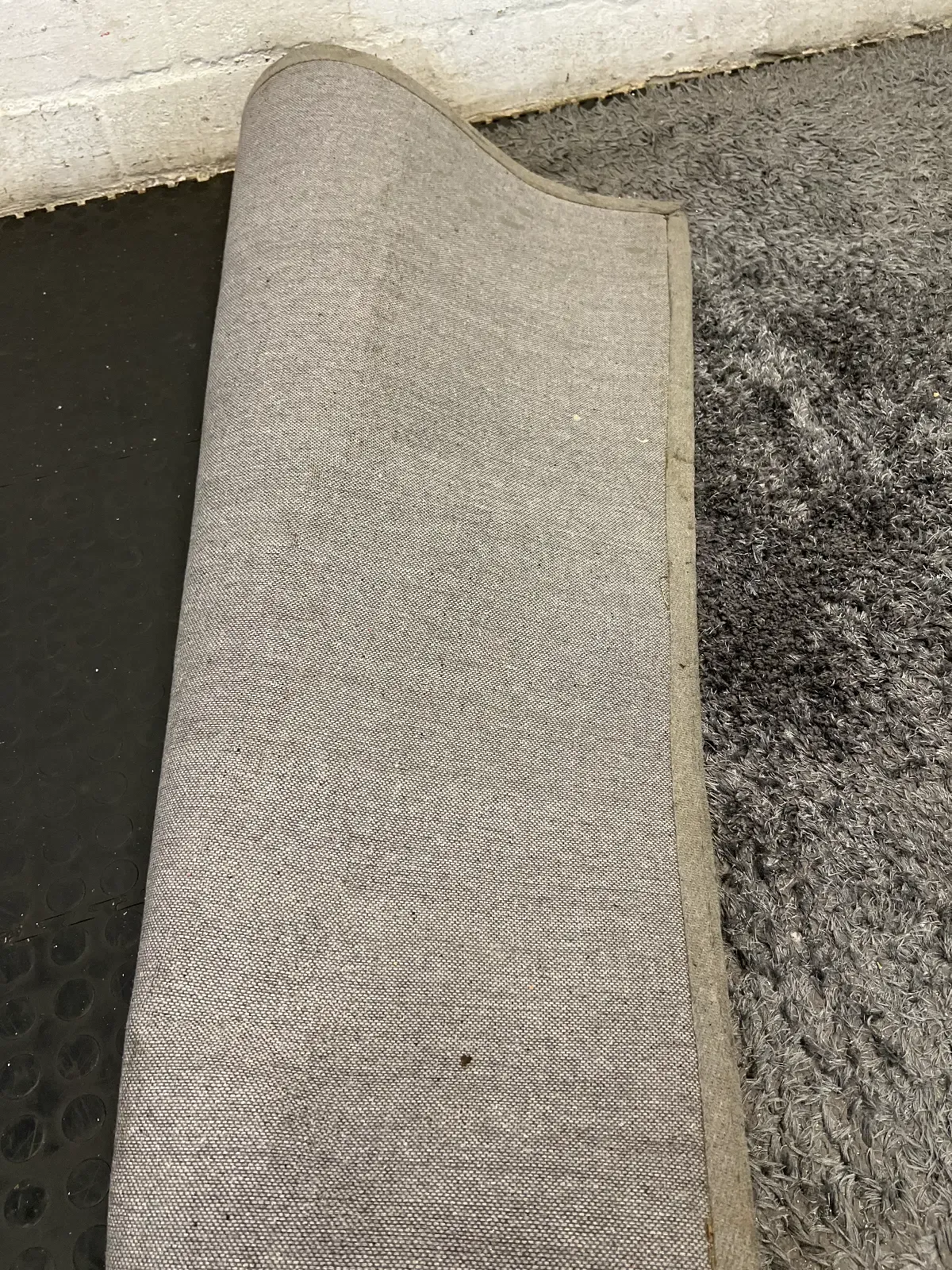Charcoal Grey Shaggy Living Room Rug (230cm x 160cm) - 2ndhandwarehouse.com