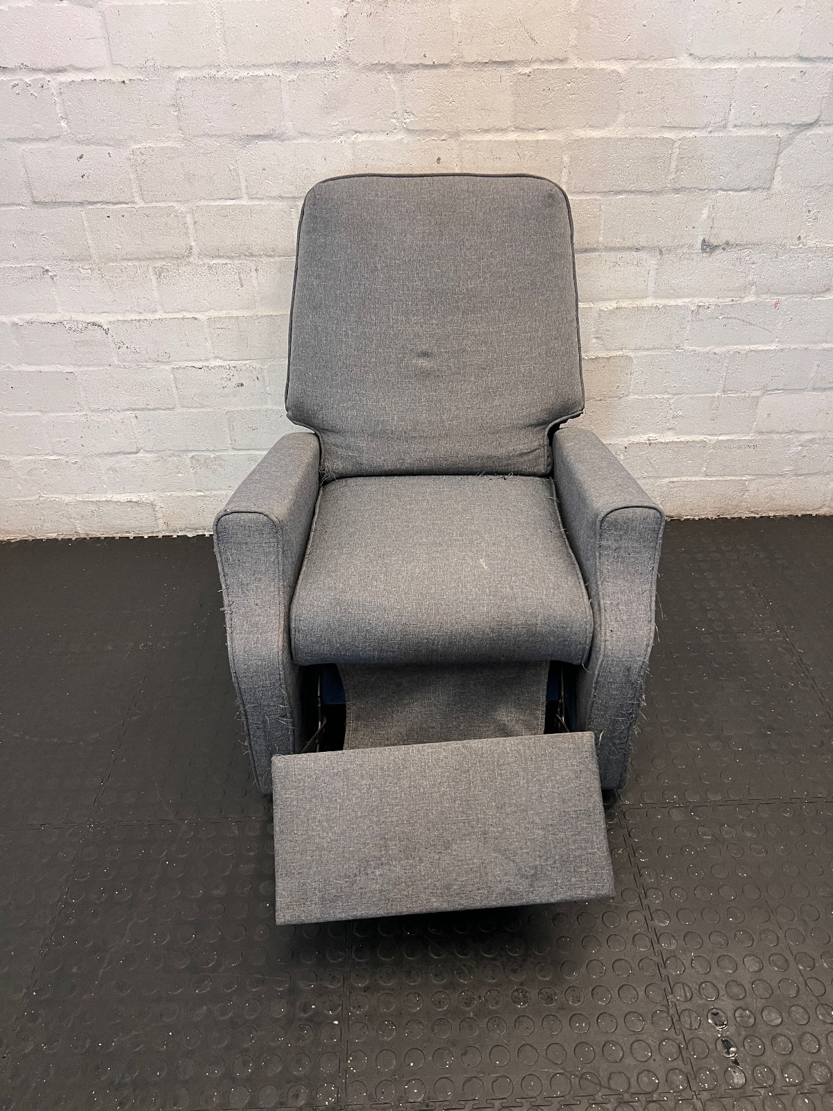 Lazy Boy Grey Fabric Recliner Armchair - Well Used - 2ndhandwarehouse.com