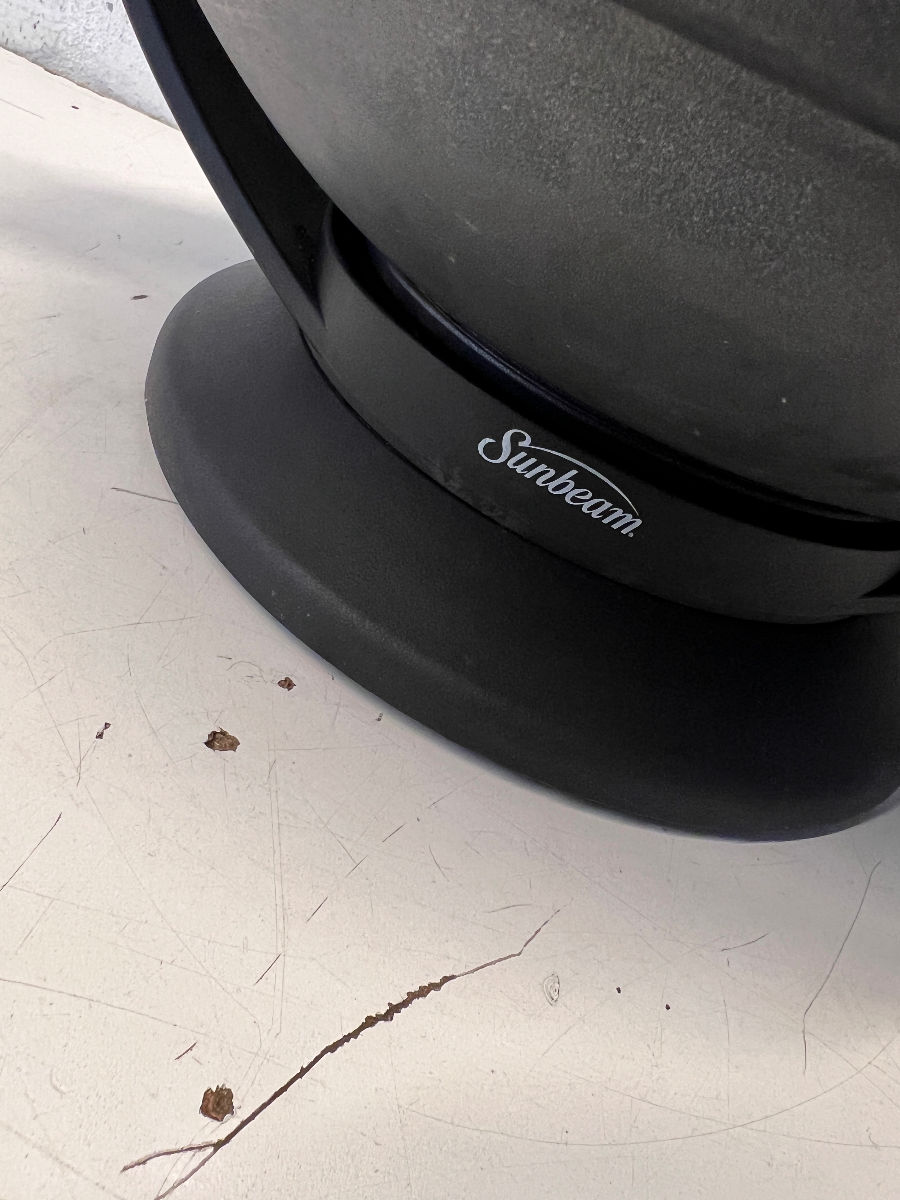 Sunbeam Electric Wok - Fair Condition (Worn Coating & Tape on Cord) - 2ndhandwarehouse.com