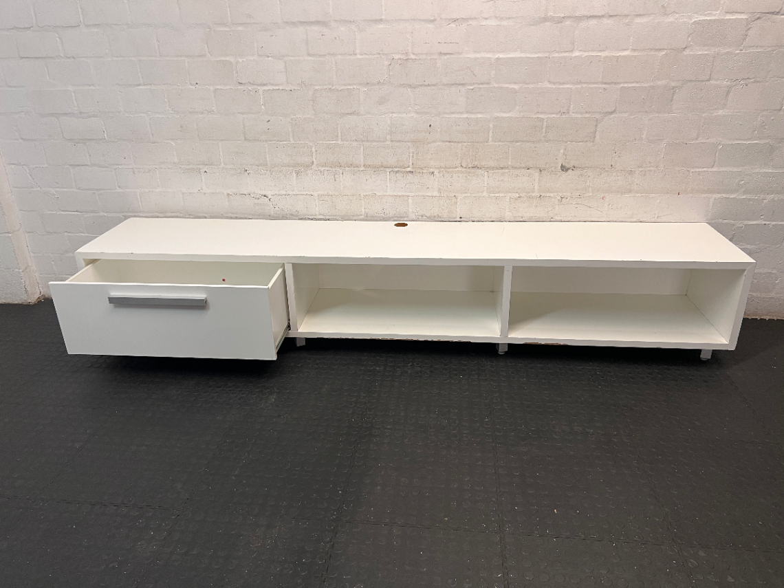 White Duco Large 2.8m TV Unit with Drawer — Used Good Condition with Minor Edge Wear - 2ndhandwarehouse.com