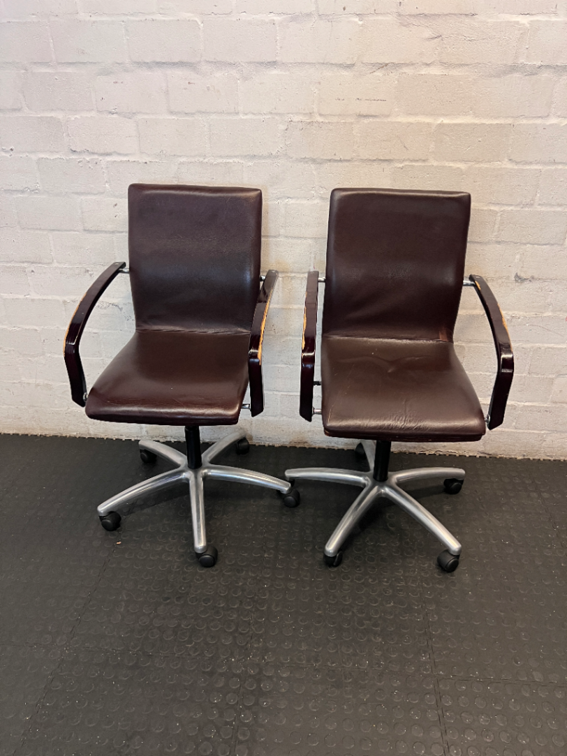 Leather Mid-Back Office Chair with Aluminium Base — Scuffed Arm Rests - Needs Upkeep - 2ndhandwarehouse.com