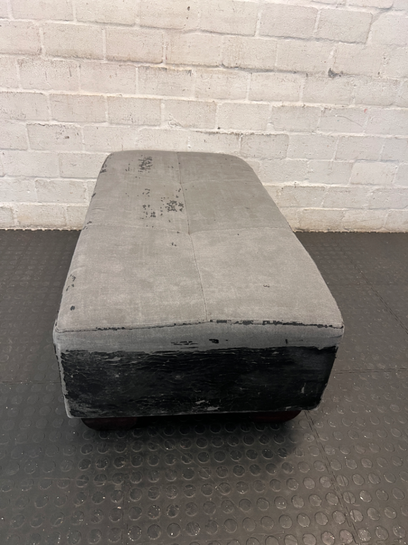 Button-Tufted Rectangular Ottoman with Wooden Feet — Significant Peeling and Surface Wear - 2ndhandwarehouse.com