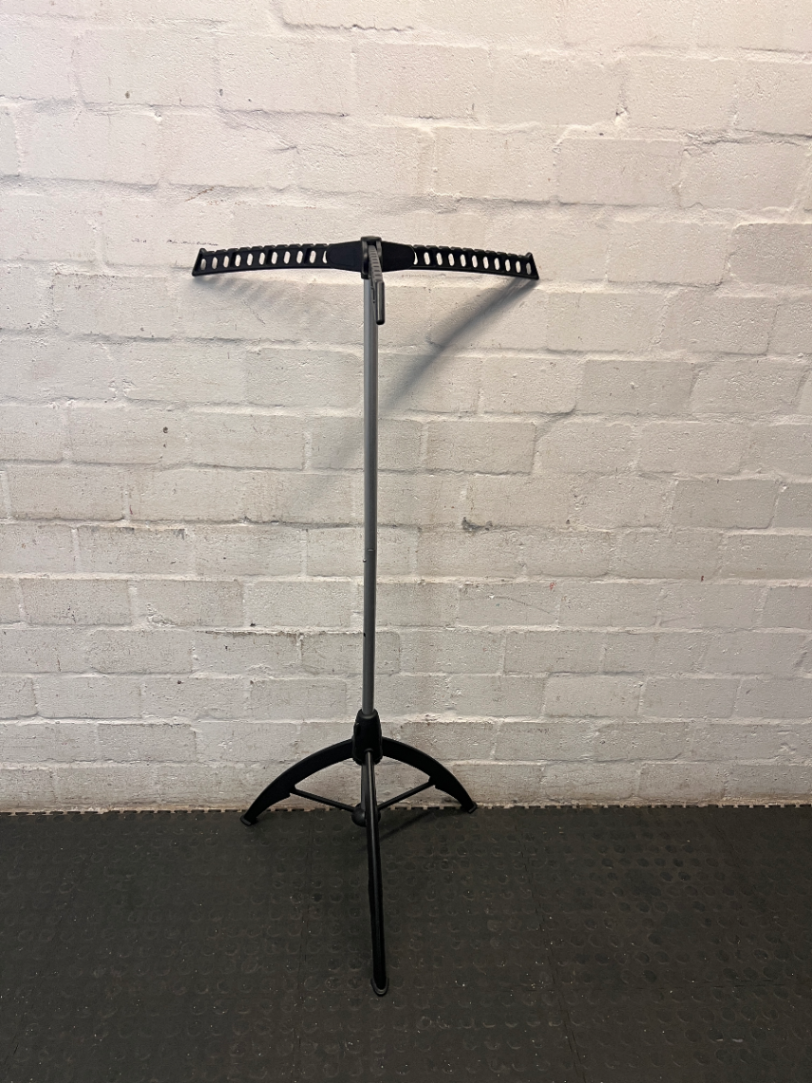 Portable Tripod Clothing Rack with Hanger Slots — Good Working O - 2ndhandwarehouse.com