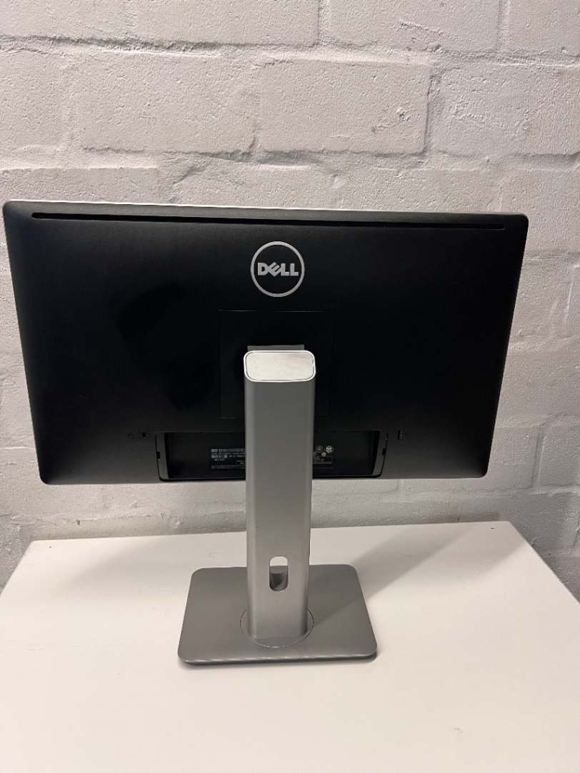 Dell Computer Monitor with Adjustable Stand — Good Working Order