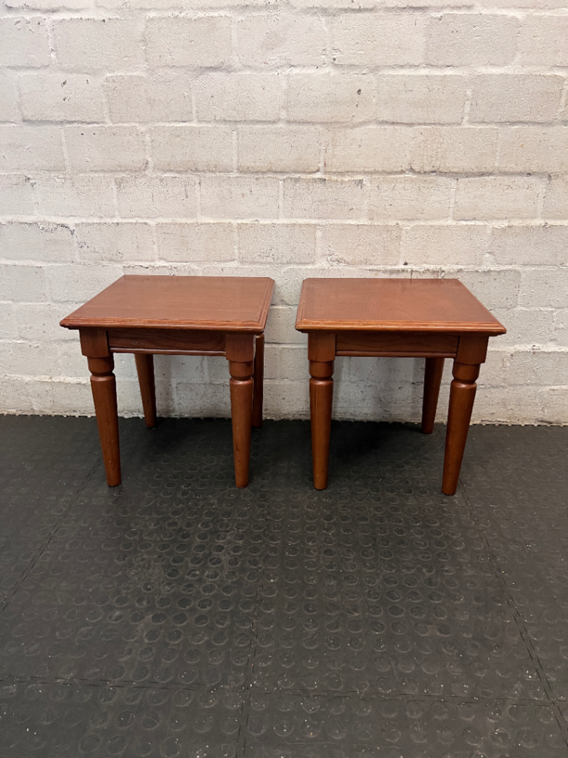 Classic Square Wooden Side Table with Turned Legs — Clean and Well Maintained - 2ndhandwarehouse.com
