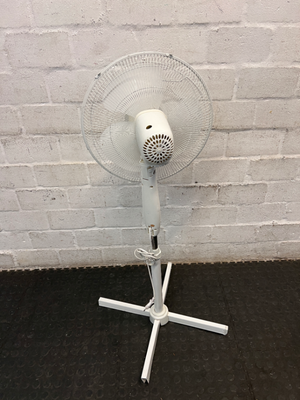 Logik White Standing Pedestal Fan — Working with Signs of Use - 2ndhandwarehouse.com