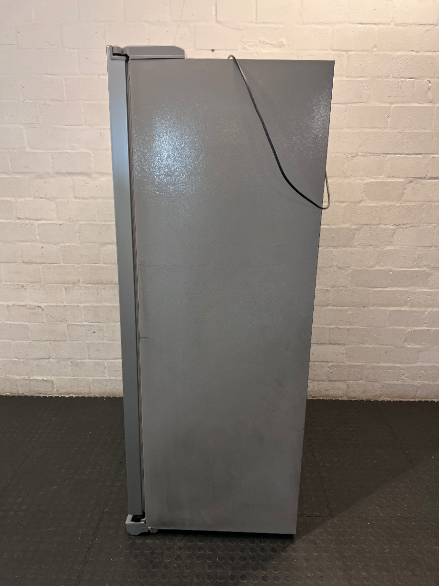 Samsung Grey Side-by-Side Fridge Freezer with Dispenser — Power Fault and Structural Damage