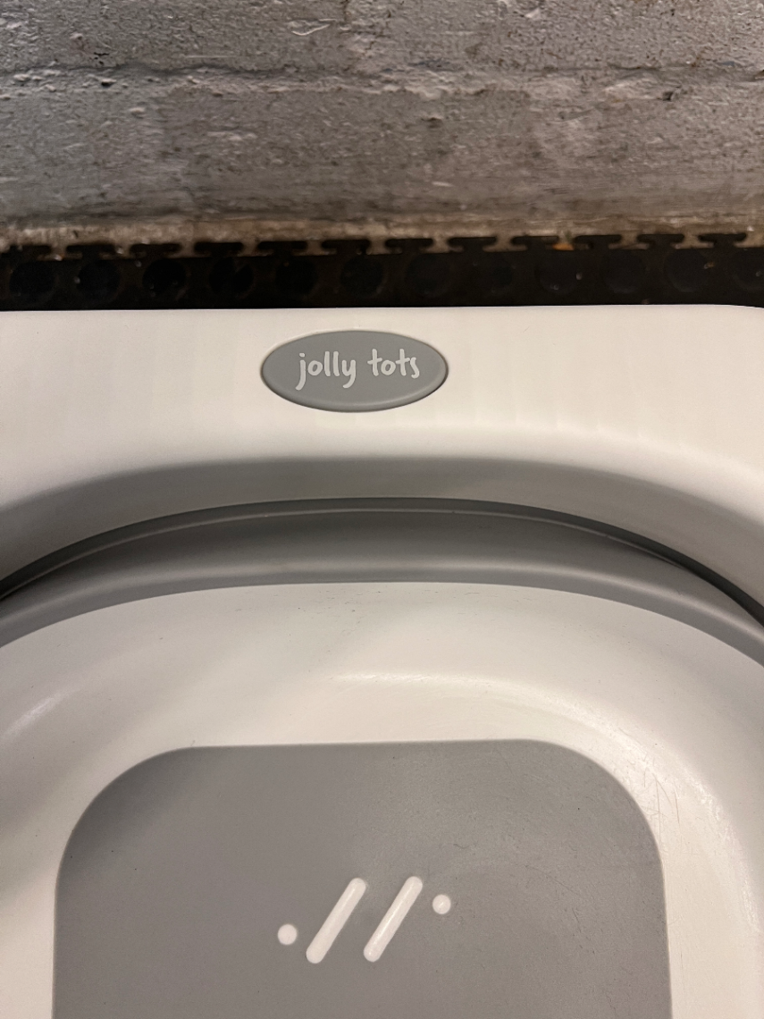 Collapsible Foldable Baby Bath Tub — Good Working Order