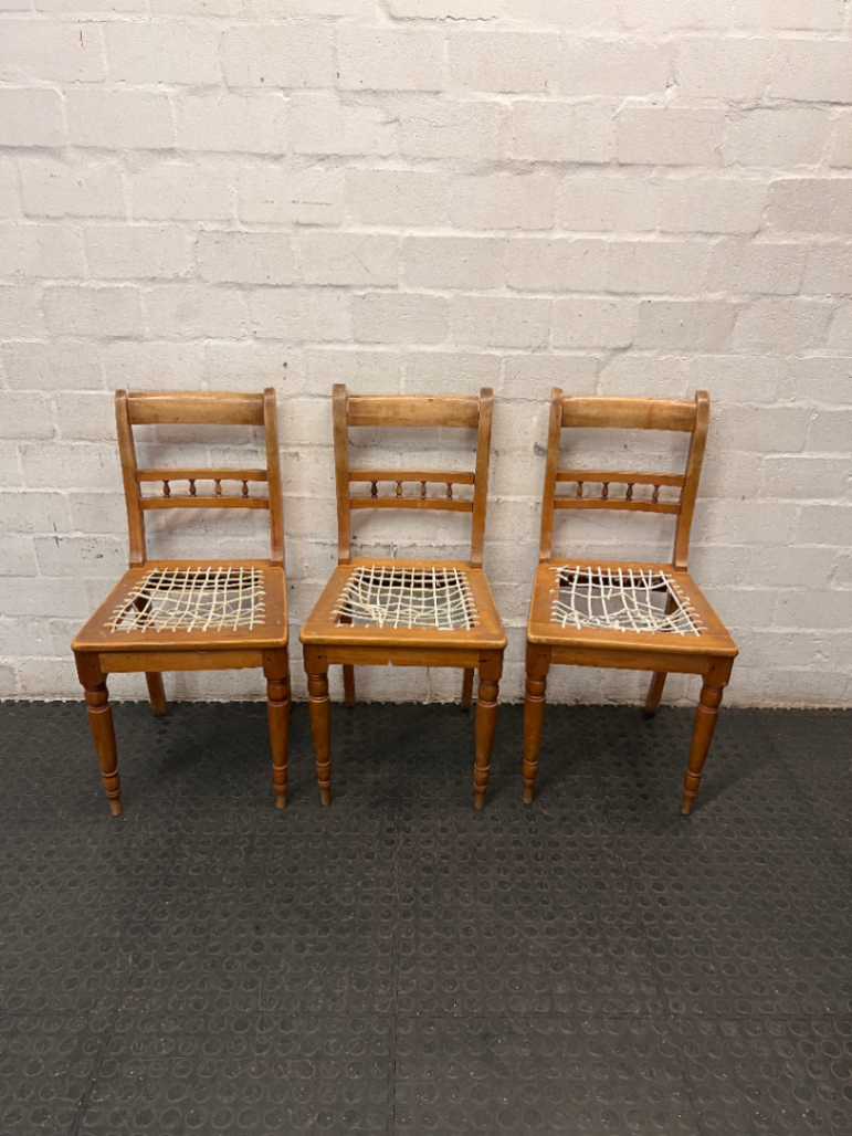 Vintage Wooden Dining Chair with Turned Detail — Damaged Riempie