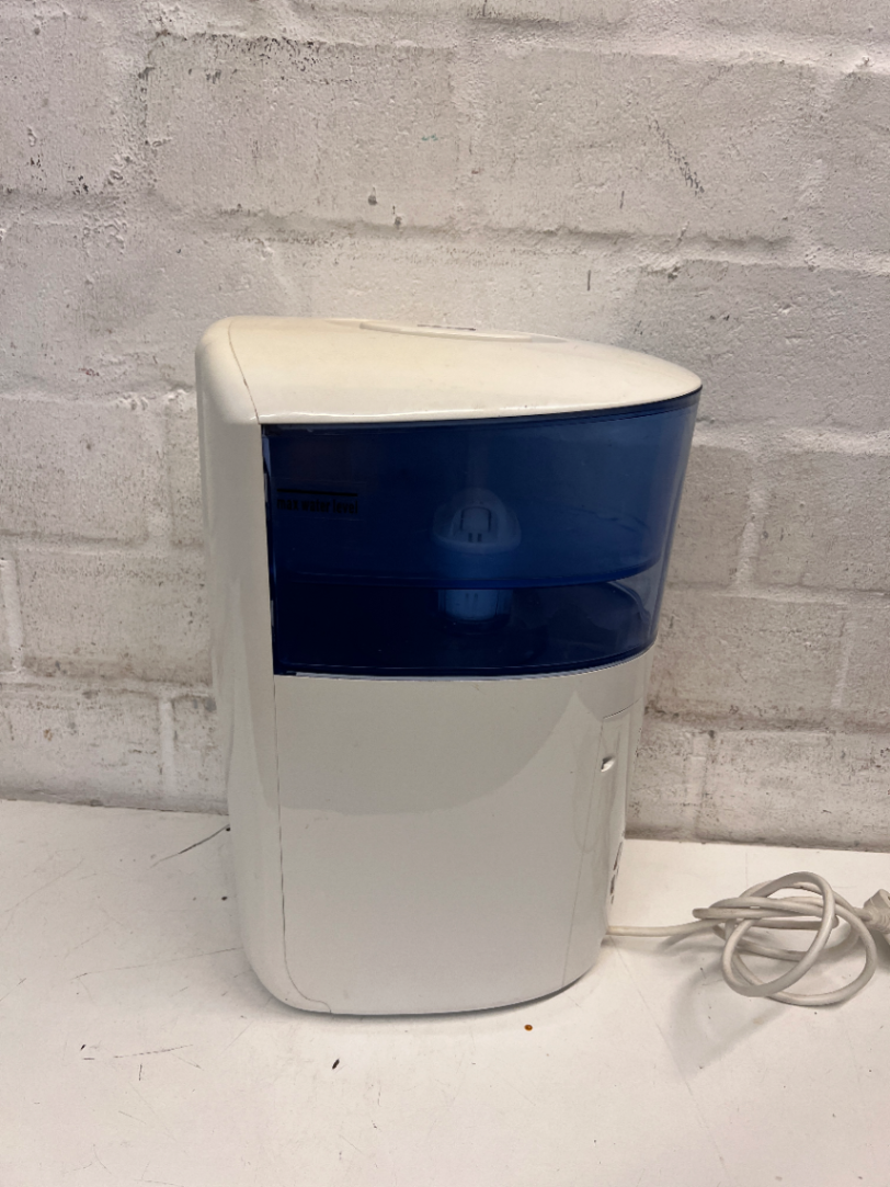 Salton Countertop Water Dispenser — Good Working Order