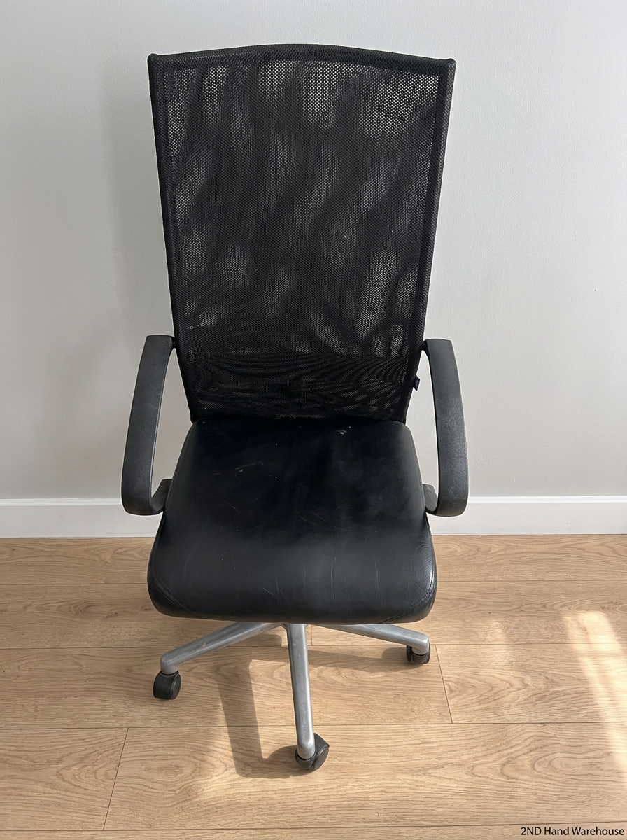 Black High-Back Mesh Office Chair with Swivel Base — Used - Fair Condition with Visible Scuffing - 2ndhandwarehouse.com