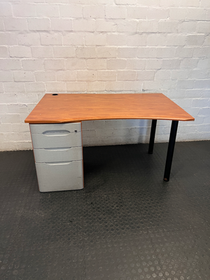 Professional Cherry Wood Finish Office Desk with 3 Drawers - 2ndhandwarehouse.com