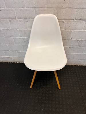 White Eames Style Dining Chair with Timber Base - Good Condition - 2ndhandwarehouse.com