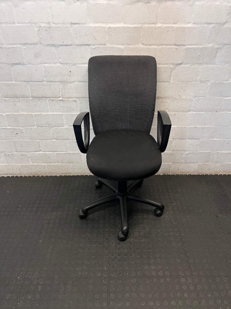 Mid-Back Office Chair - Left Arm Missing - 2ndhandwarehouse.com