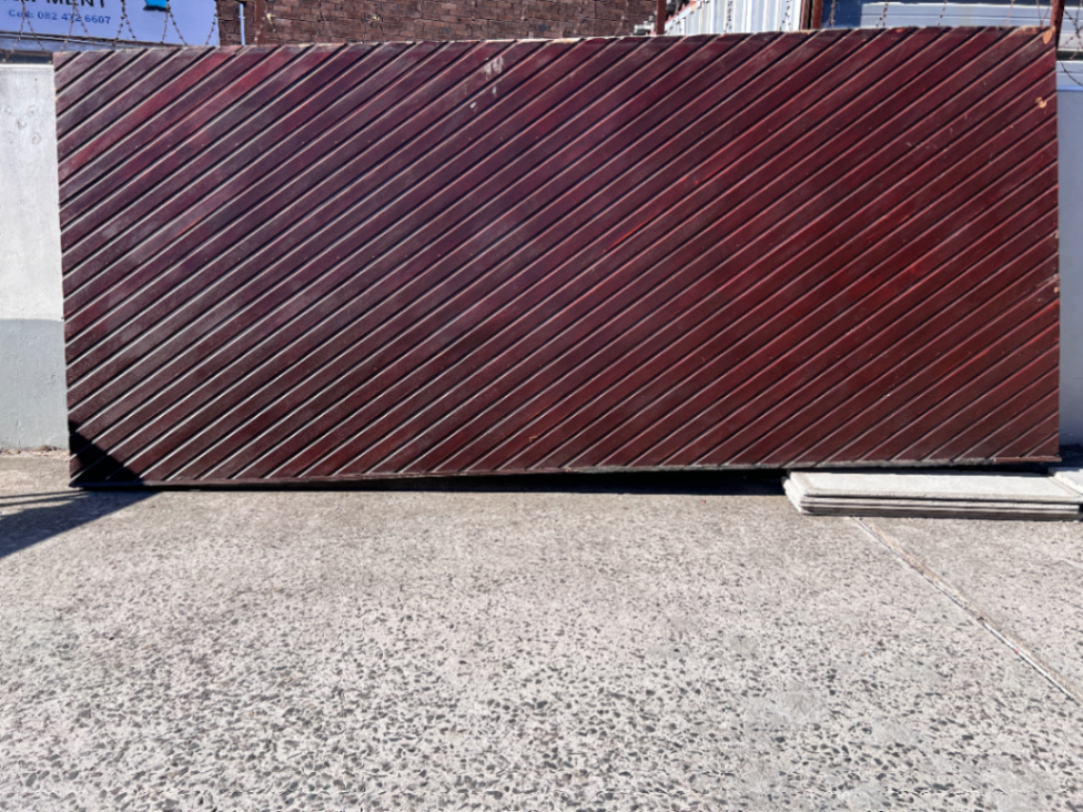 Wooden Garage Door & Motor - Hardware Wear (480cm x 205cm) - 2ndhandwarehouse.com