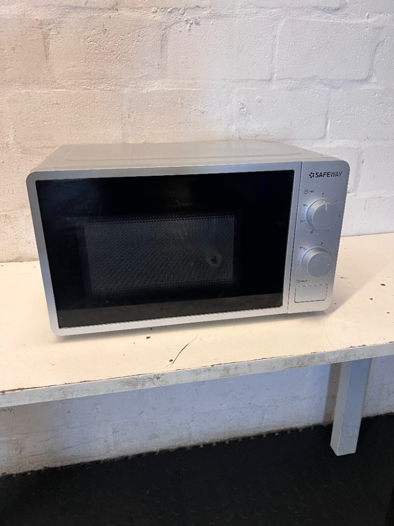 Safeway 20L Microwave - Good Condition with Minor Rear Dent - 2ndhandwarehouse.com