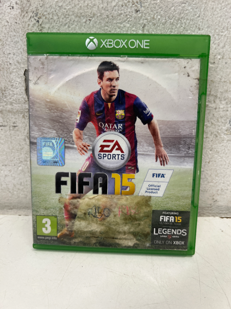 FIFA 15 (Xbox One) - Heavily Scuffed Case Cover - 2ndhandwarehouse.com