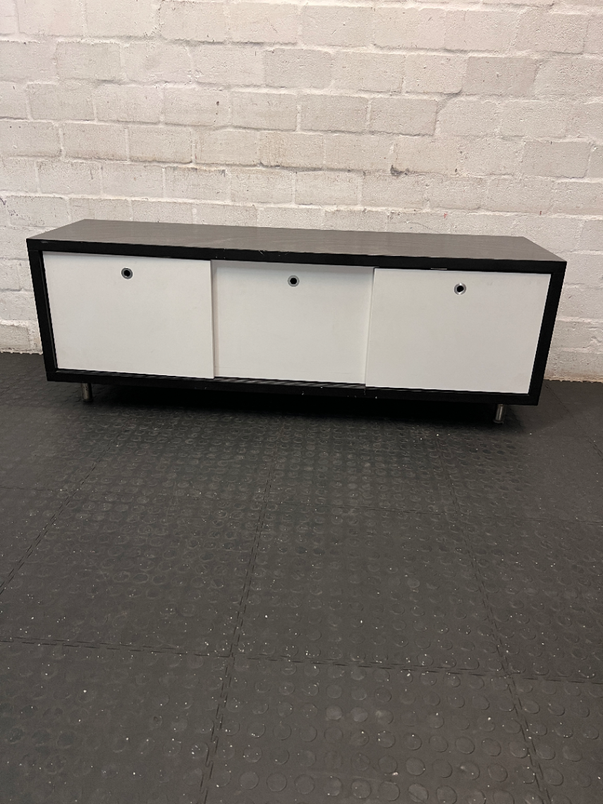 Low Profile TV Unit with Sliding Doors - Minor Scratches on Top - 2ndhandwarehouse.com