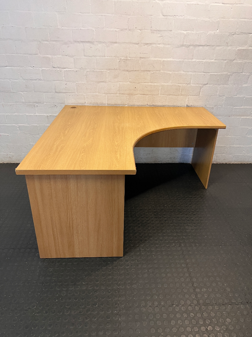 L-Shape Corner Office Desk in Oak Finish - 2ndhandwarehouse.com