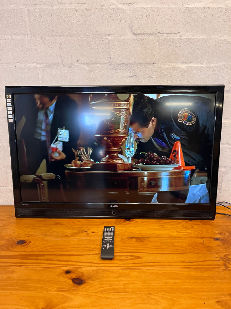 Proline Smart TV with Remote Control — Good Working Order with Wall Bracket - 2ndhandwarehouse.com